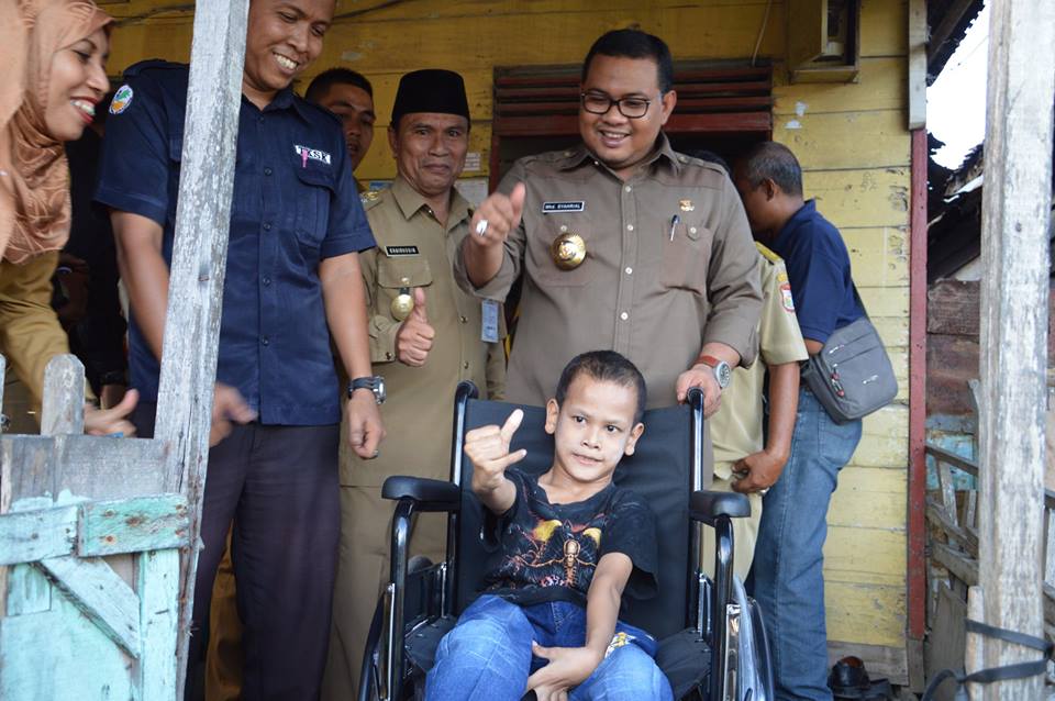 Pemerintah Kota Tanjungbalai Beri Bantuan Kursi Roda Kepada Masyarakat Disabilitas