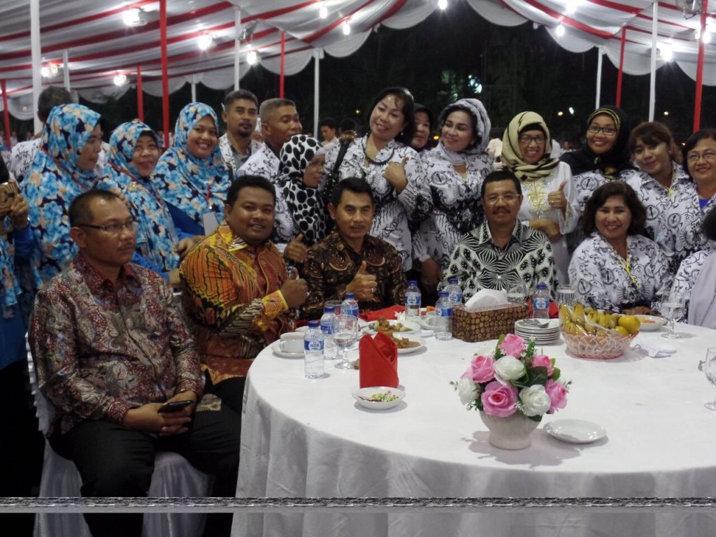 Jamuan Makan Malam Konferensi Kerja IV Nasional PGRI Masa Bakti XXI Tahun 2013-2019 di Medan