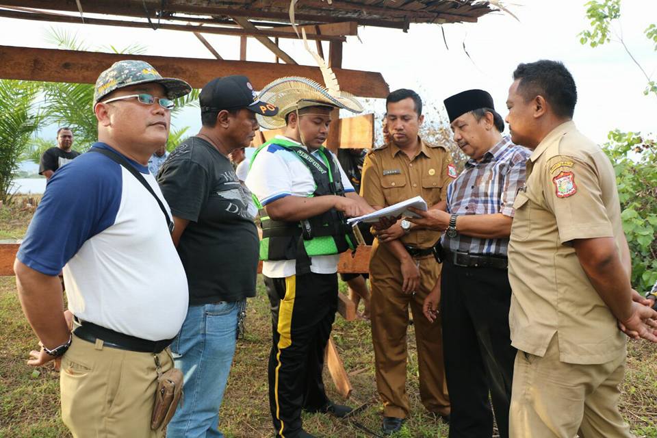 Pohon Kurma Yang diperkirakan Berusia 4 Tahun ditemukan di Pulau Besusen saat Walikota Tanjungbalai Lakukan Peninjauan Lapangan dan Gotong royong