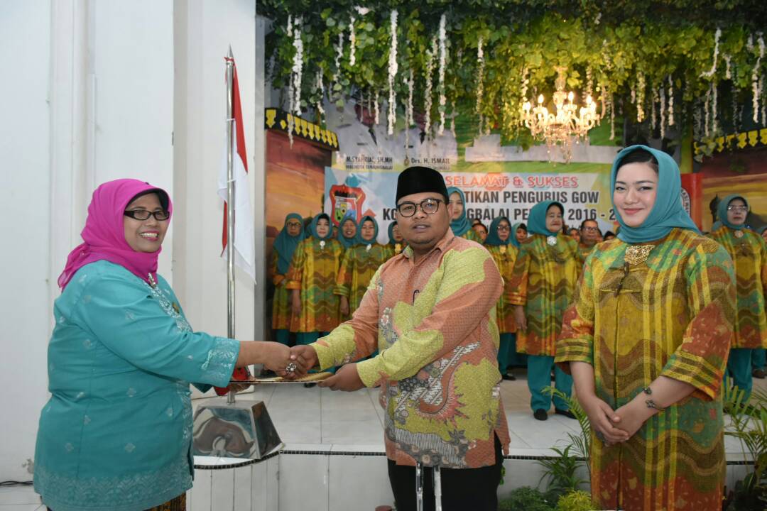 Walikota Tanjungbalai Melantik Pengurus Gabungan Organisasi Wanita (GOW) Kota Tanjungbalai Periode 2016 – 2021.