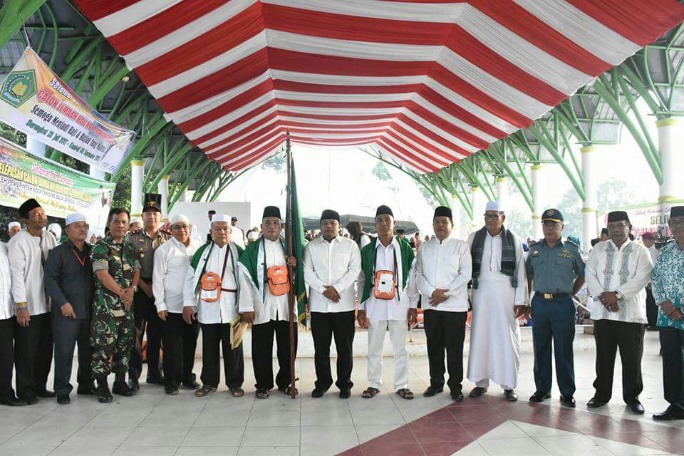 Walikota Tanjungbalai Resmi Melepas 87 Calon Jamaah haji Asal Kota Tanjungbalai