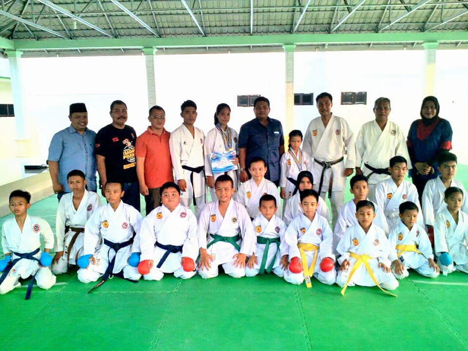 Walikota H.M Syahrial Apresiasi Prestasi Atlet Karate (INKANAS) Tanjungbalai Meraih 3 Medali pada Kejuaraan SUNGGAL CUP IV