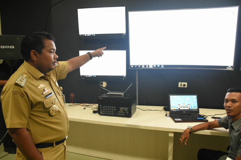 Walikota Tanjungbalai Mengecek Persiapan Launching Media Center Pemko Tanjungbalai