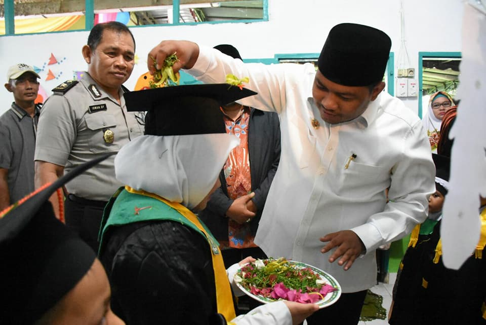 Walikota tanjungbalai Hadiri Wisuda “Khatam Al Qur’an” Santri TPQ Yayasan Raudhatul Qurro Kota Tanjungbalai