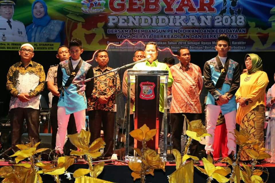 Wakil Walikota Tanjungbalai Resmi Menutup Gebyar Pendidikan 2018 “Mari Bersama Menguatkan dan Meningkatkan Prestasi Pendidikan buat Masa Depan yang Cemerlang”