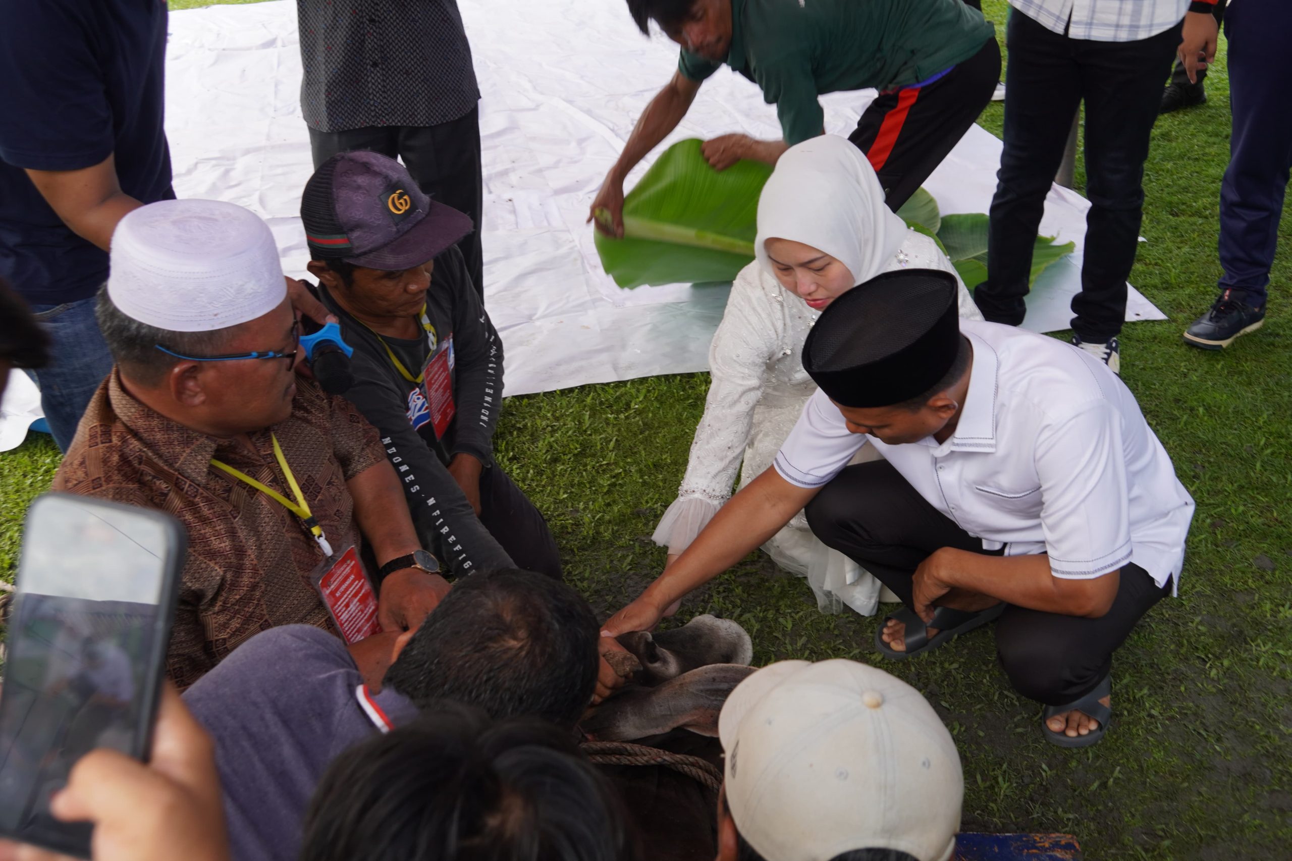Wali Kota Tanjungbalai dan Keluarga Berbagi Hewan Kurban di Momen Idul Adha di Lapas Pulo Simardan TBA